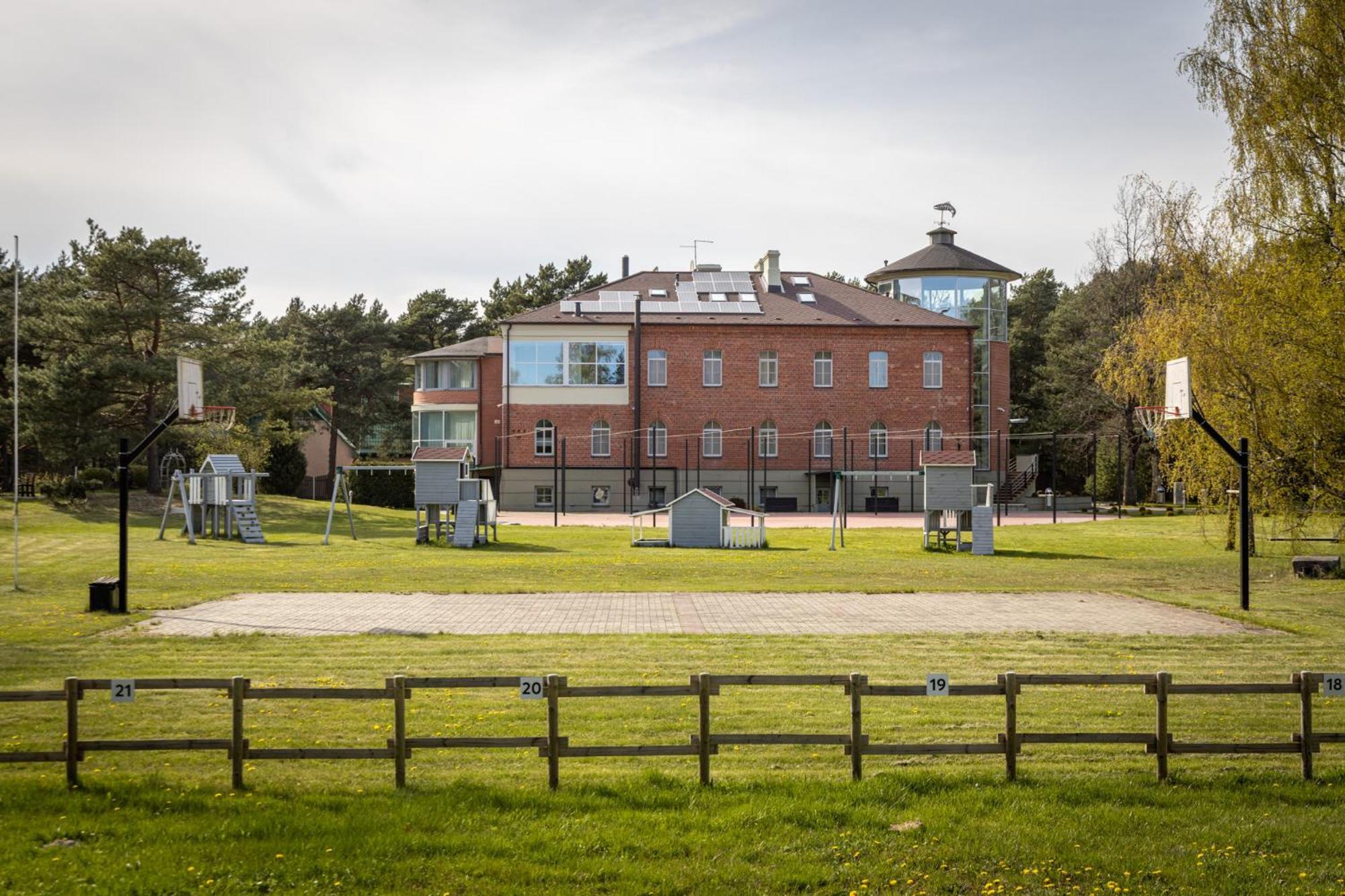 Roze Village Jurnieka Ligzda Perkone Bagian luar foto